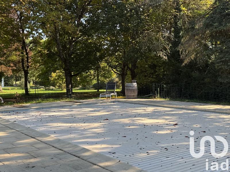 Maison - 300 m² - 8 pièces