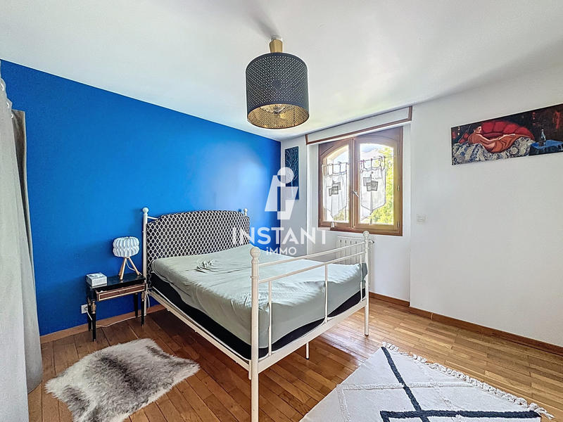 Maison - 200 m² - 7 pièces