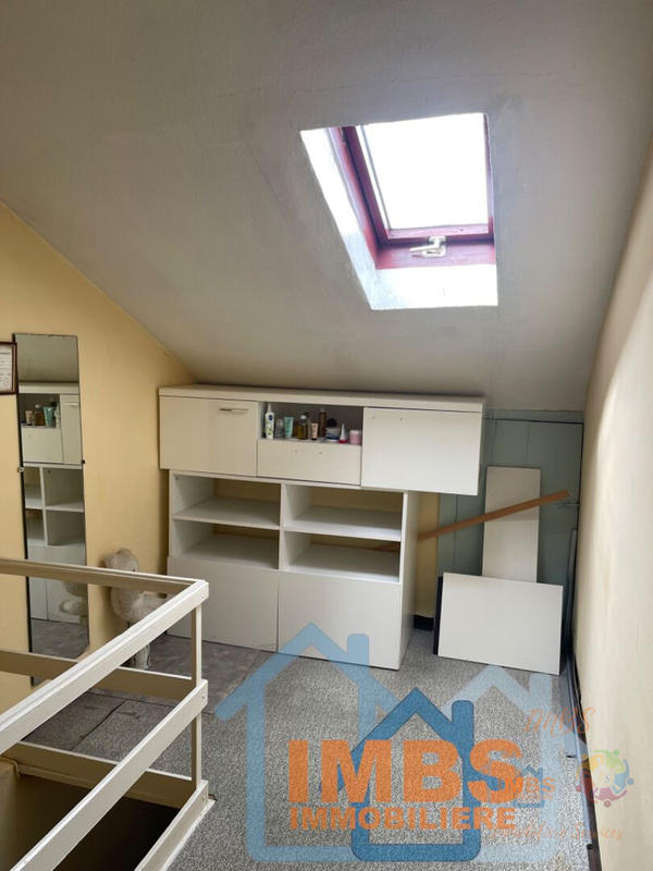 Maison - 99 m² - 5 pièces