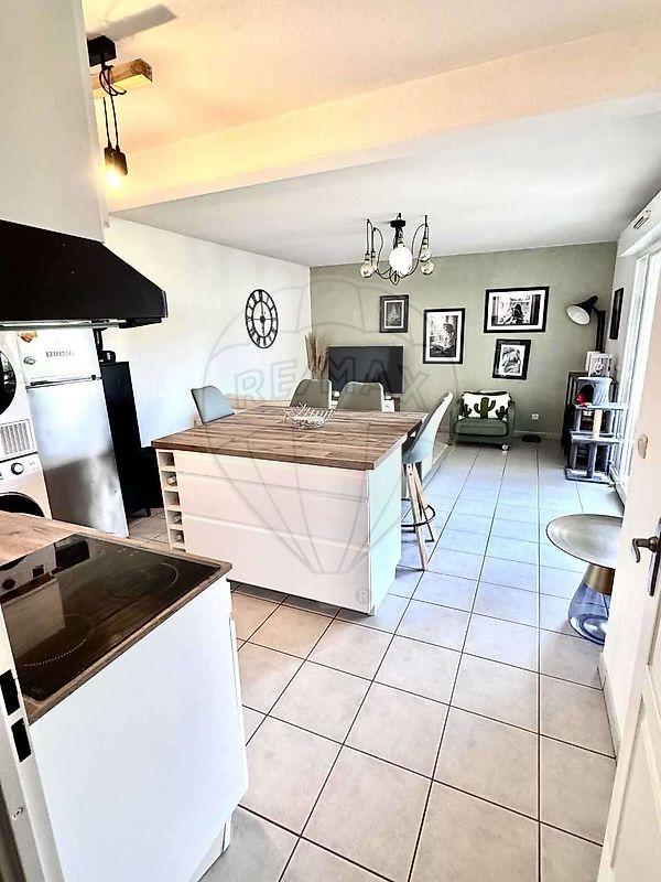 Appartement - 49 m² - 2 pièces