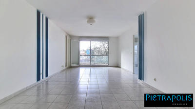 Appartement - 105 m² - 4 pièces