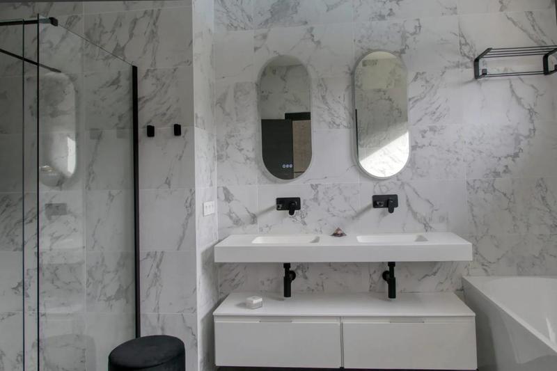 Maison - 200 m² - 7 pièces