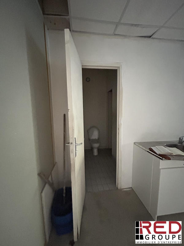 Local d'activités - 126 m²