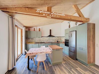 Maison - 105 m² - 4 pièces