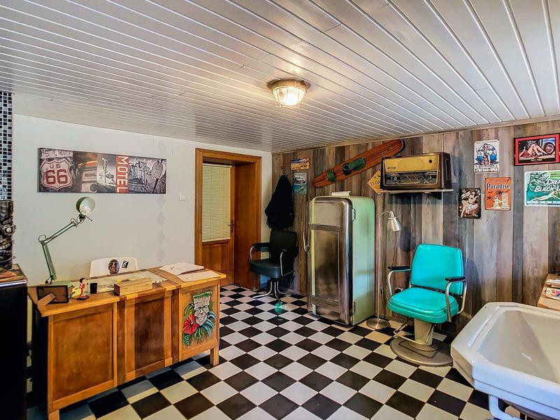 Maison - 233 m² - 8 pièces