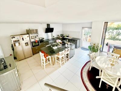 Maison - 132 m² - 4 pièces