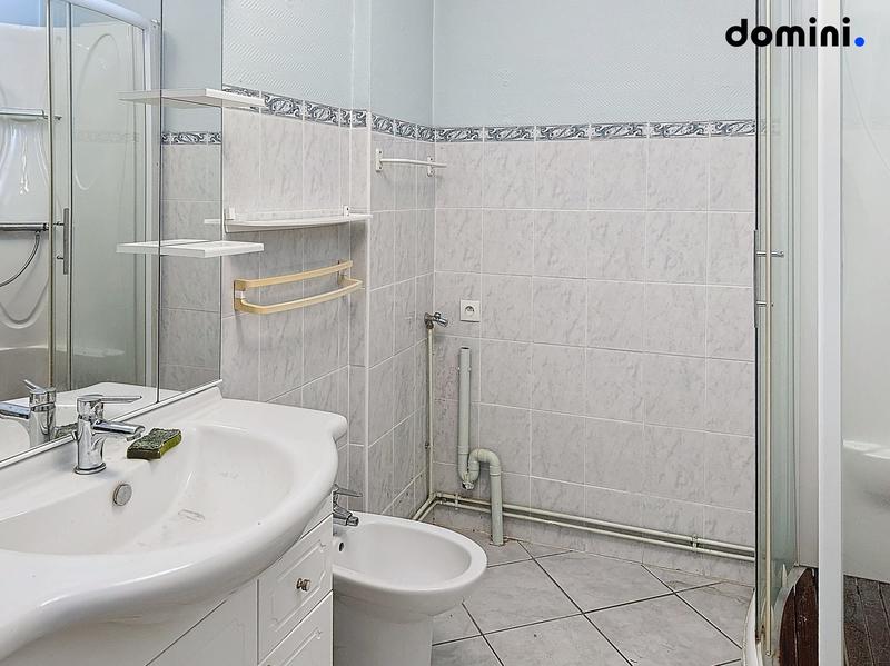 Appartement - 100 m² - 7 pièces