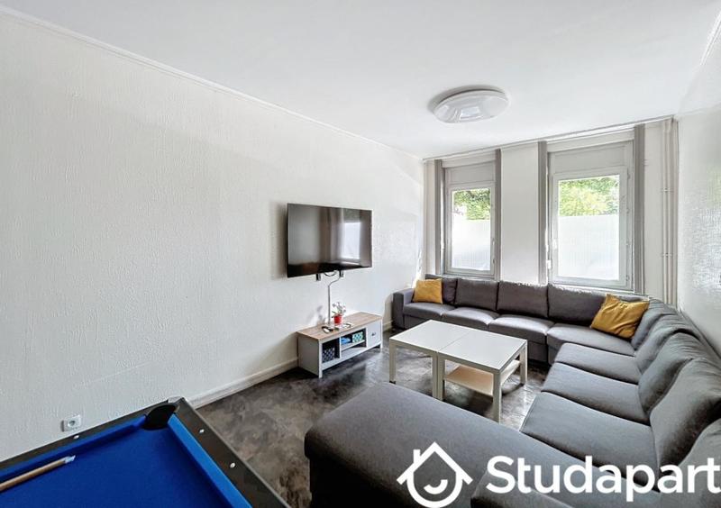 Chambre - 12 m² - 1 pièce