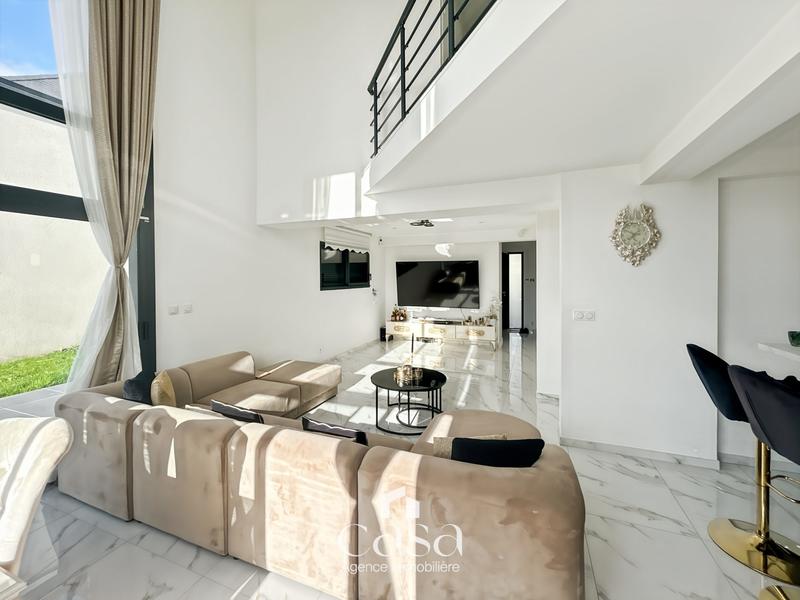 Maison contemporaine - 125 m² - 6 pièces