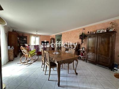 Maison - 135 m² - 5 pièces