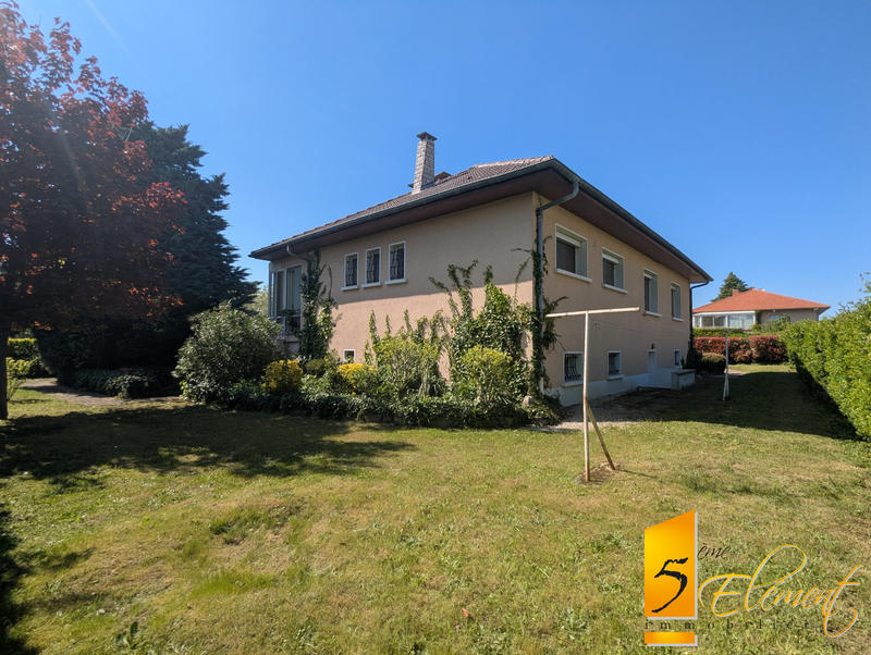 Maison - 179 m² - 6 pièces