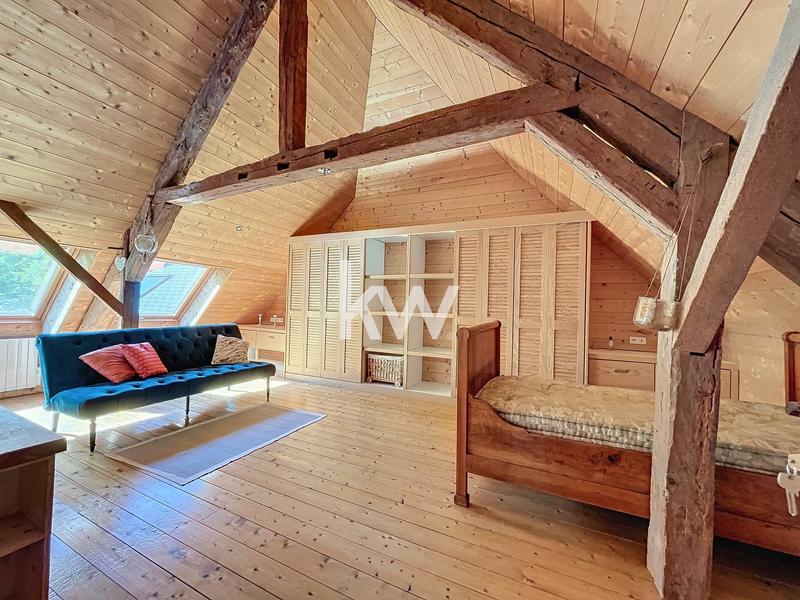 Maison en pierre - 305 m² - 8 pièces