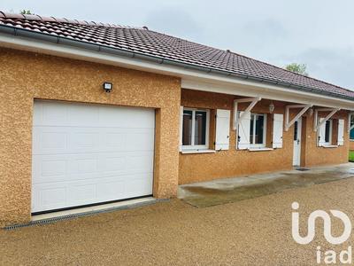 Maison - 102 m² - 4 pièces