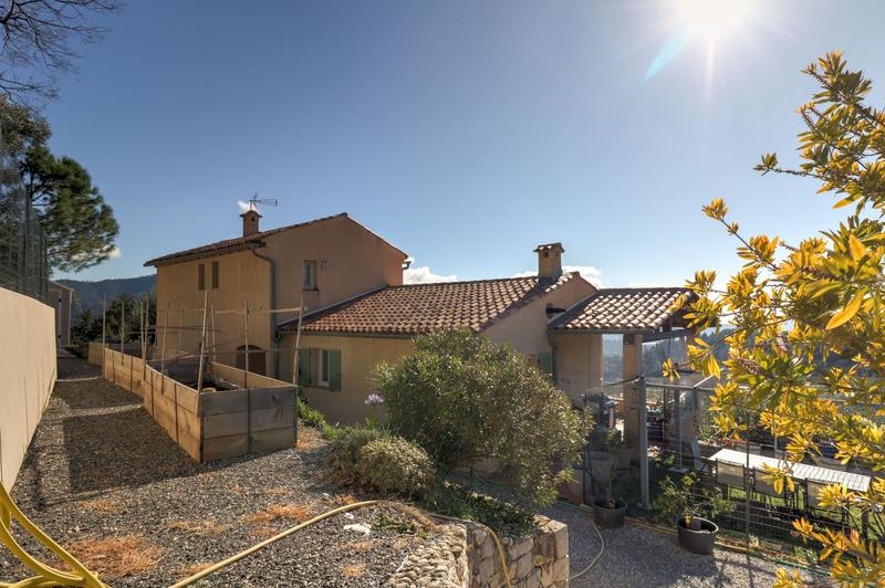 Maison - 137 m² - 5 pièces