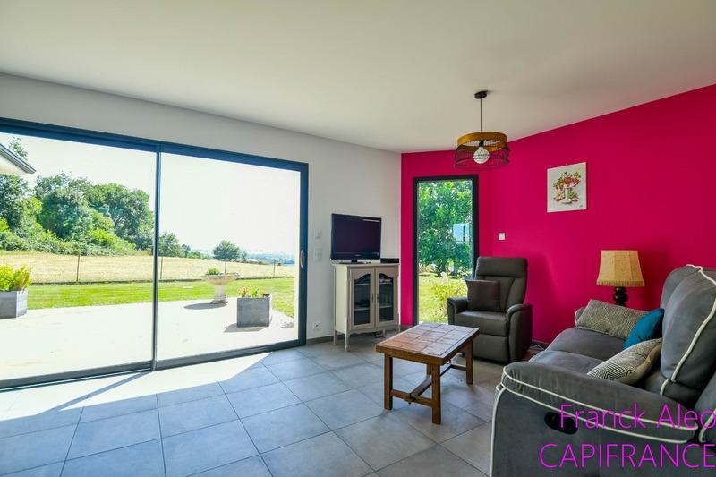 Maison - 102 m² - 4 pièces