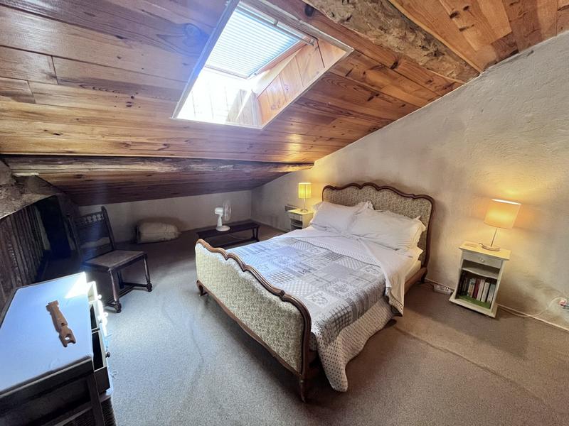 Maison traditionnelle - 240 m² - 6 pièces