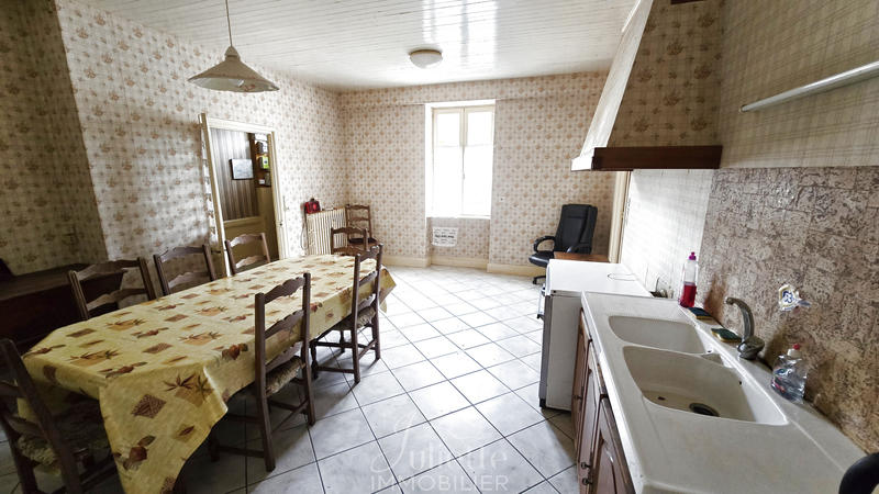 Maison - 153 m² - 7 pièces