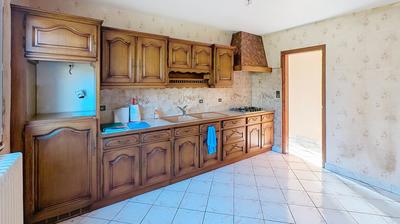 Maison - 90 m² - 5 pièces