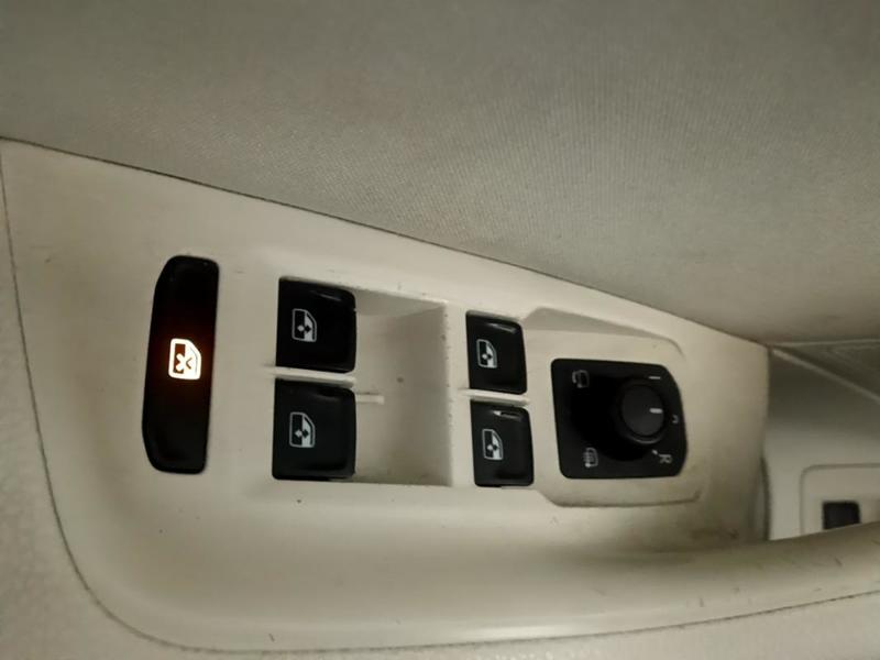 Volkswagen Passat Sw 1.6 Tdi 120 Bmt Dsg7 Confortline