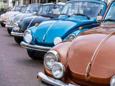 Fête du printemps et grand rassemblement de véhicules anciens