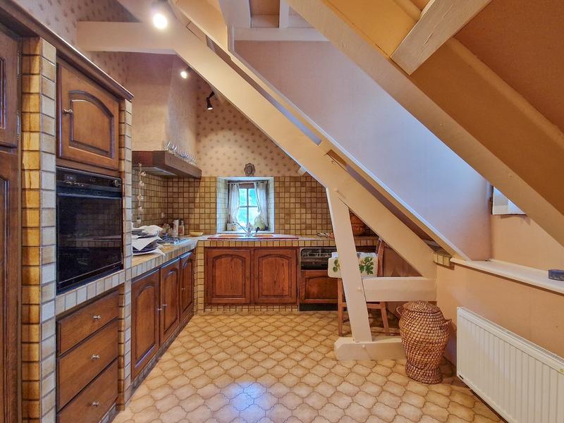 Propriété - 390 m² - 15 pièces