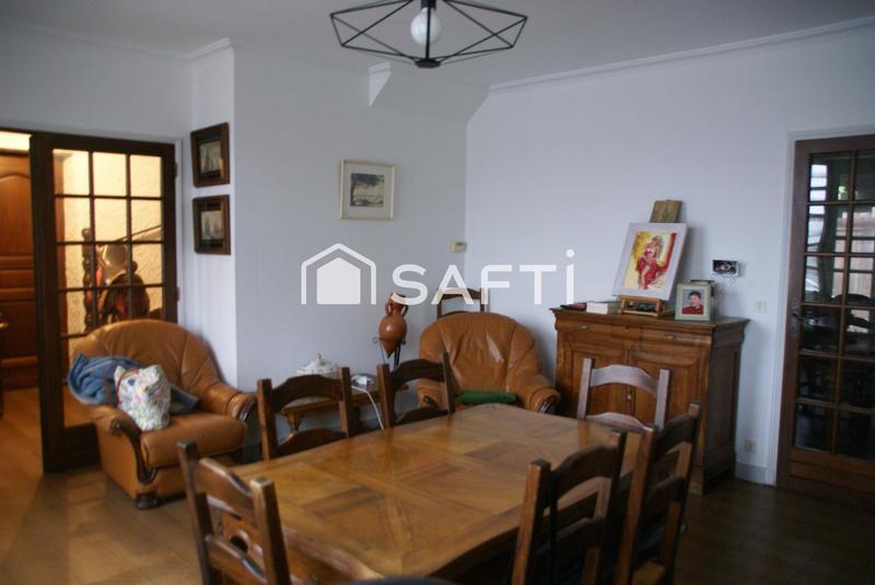 Maison - 97 m² - 6 pièces