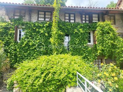 Maison en pierre - 127 m² - 6 pièces