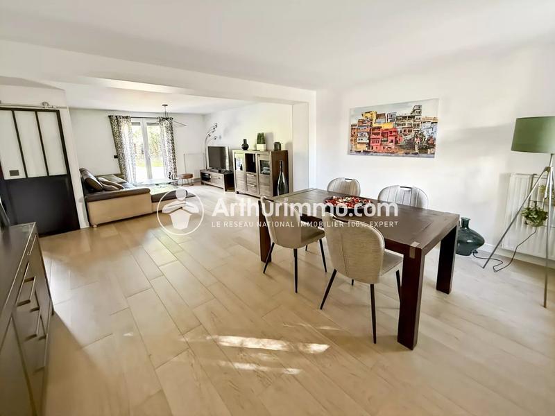 Maison - 122 m² - 7 pièces