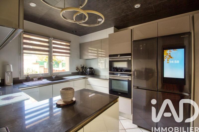 Maison - 112 m² - 6 pièces