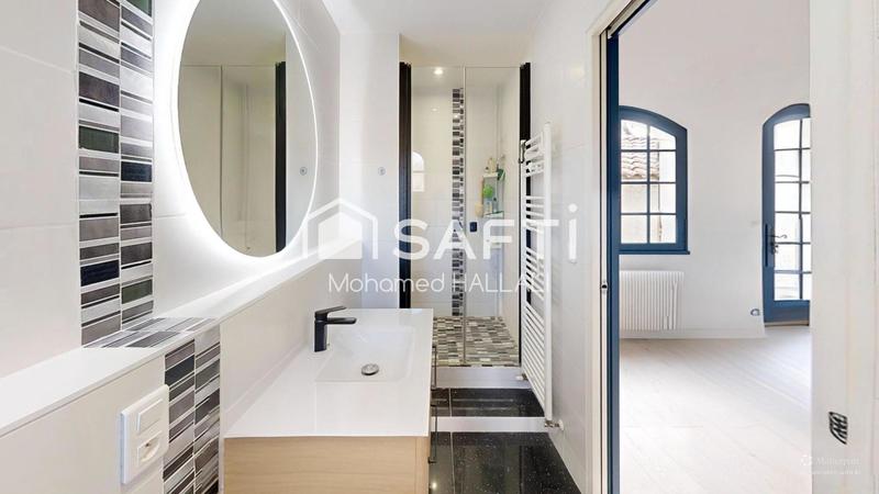 Maison - 210 m² - 8 pièces