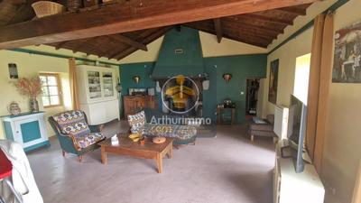 Maison - 91 m² - 6 pièces