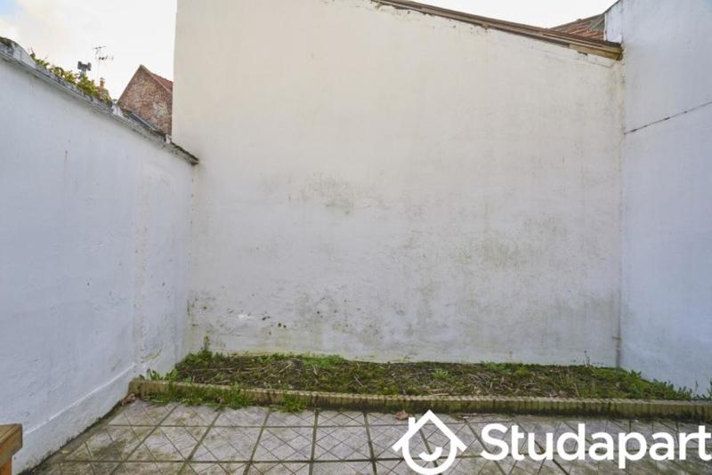 Chambre - 9 m² - 1 pièce