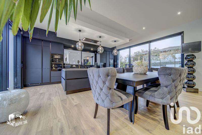 Maison de maîtres - 150 m² - 6 pièces