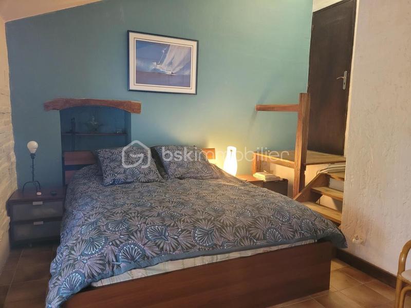 Maison - 366 m² - 8 pièces