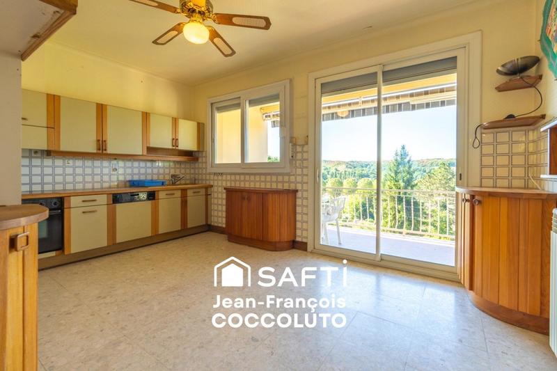 Maison - 174 m² - 5 pièces