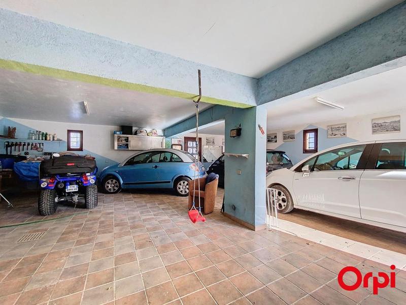 Maison - 515 m² - 11 pièces