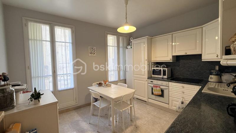 Immeuble - 350 m² - 8 pièces