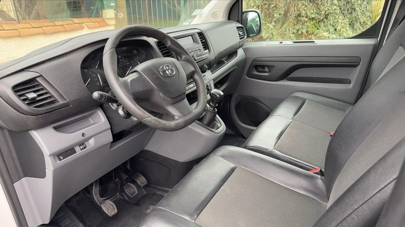 Toyota Proace 2.0 d-4d 120 Medium Active