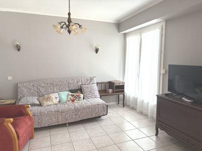 Appartement - 105 m² - 6 pièces