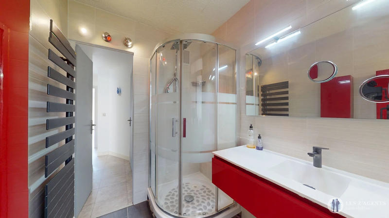 Appartement - 79 m² - 3 pièces