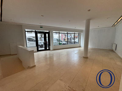Local commercial - 87 m²