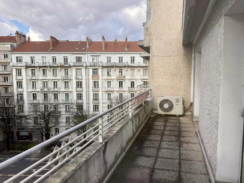 Appartement - 69 m² - 3 pièces