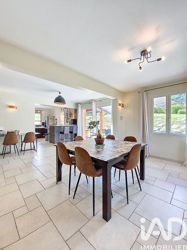 Maison - 118 m² - 5 pièces