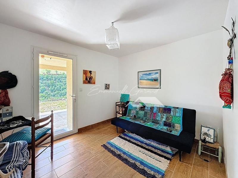 Maison - 85 m² - 5 pièces