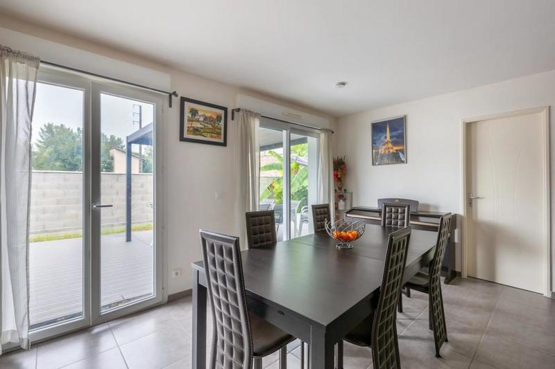 Maison - 99 m² - 5 pièces