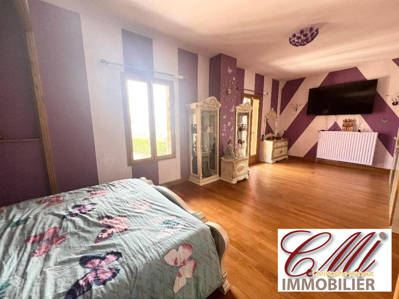 Maison ancienne - 268 m² - 6 pièces