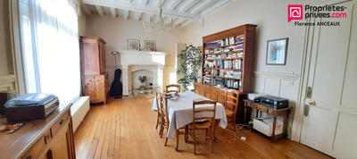 Appartement - 213 m² - 8 pièces