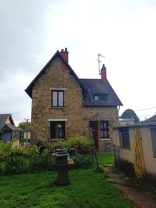 Maison - 90 m² - 4 pièces