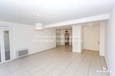 Appartement - 94 m² - 4 pièces