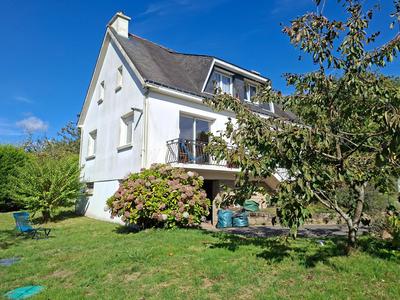 Maison - 110 m² - 7 pièces